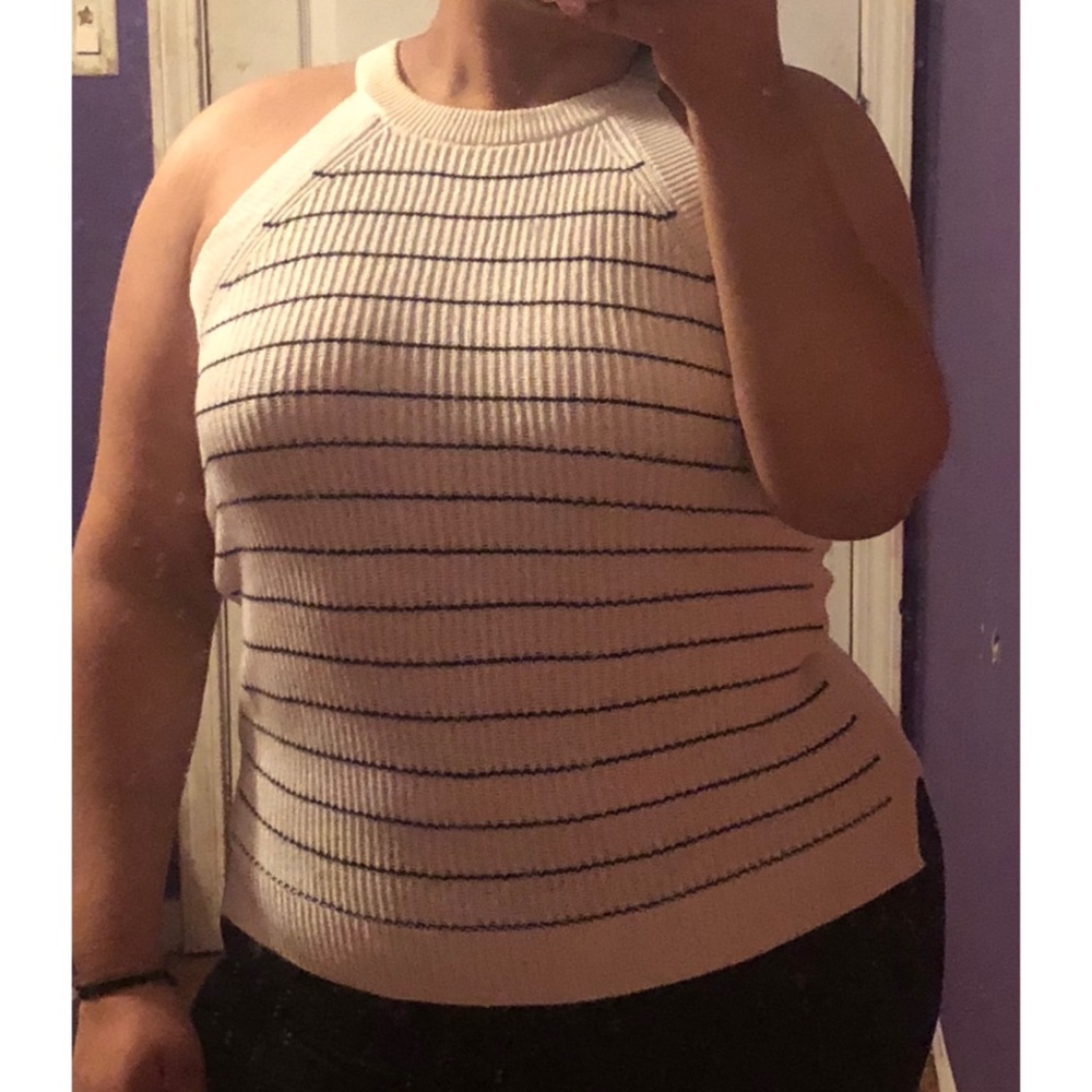 Cute knitted tank top⚪️⚫️